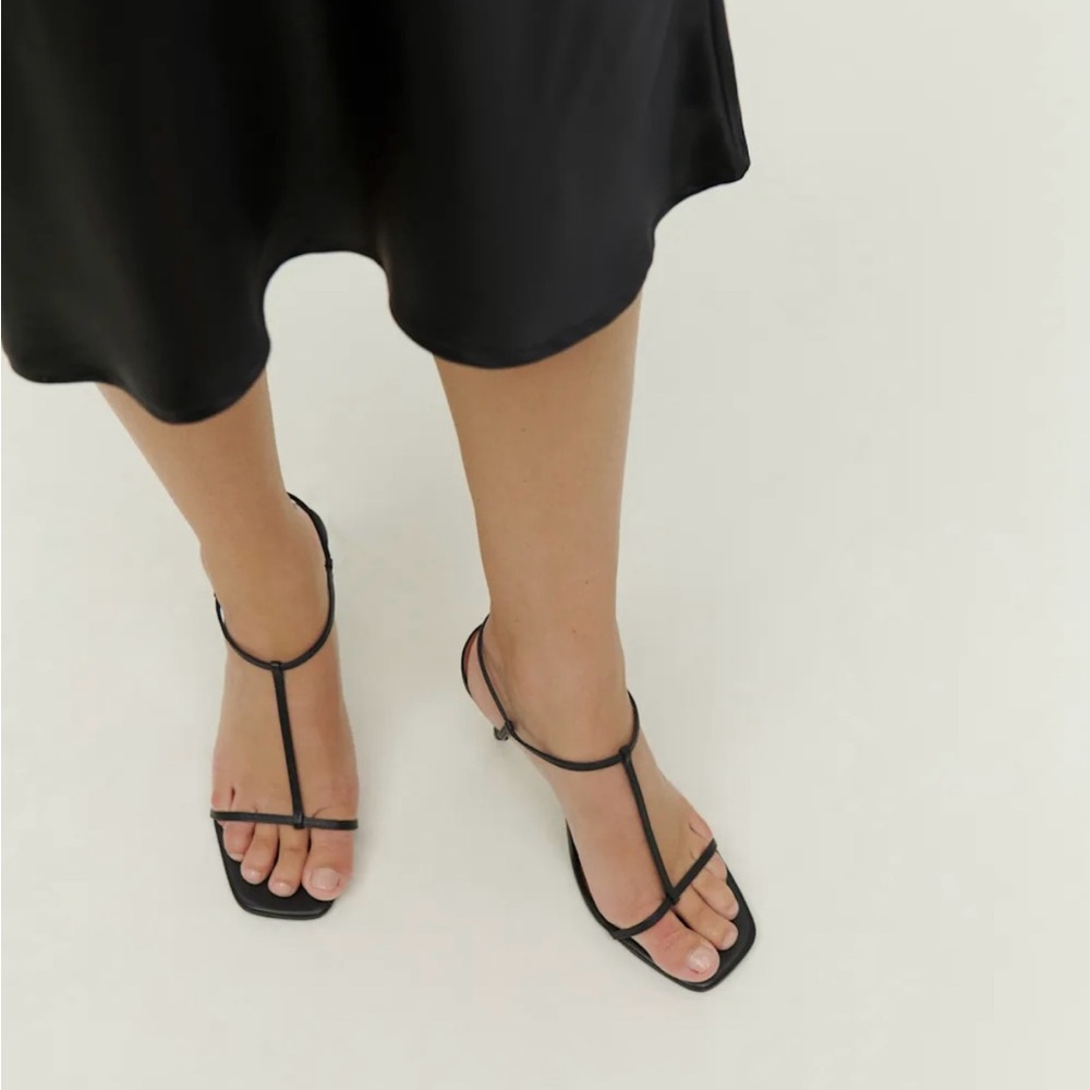 Gemi Bare T-Bar Sandals